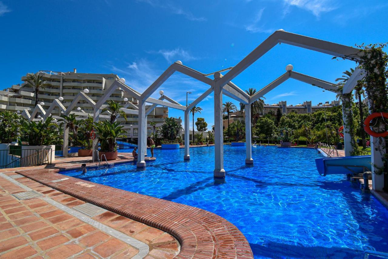 Benal Beach, Luxury Sea & Mountain View Beachside 1 Bedroom Apartment Benalmádena Exterior foto